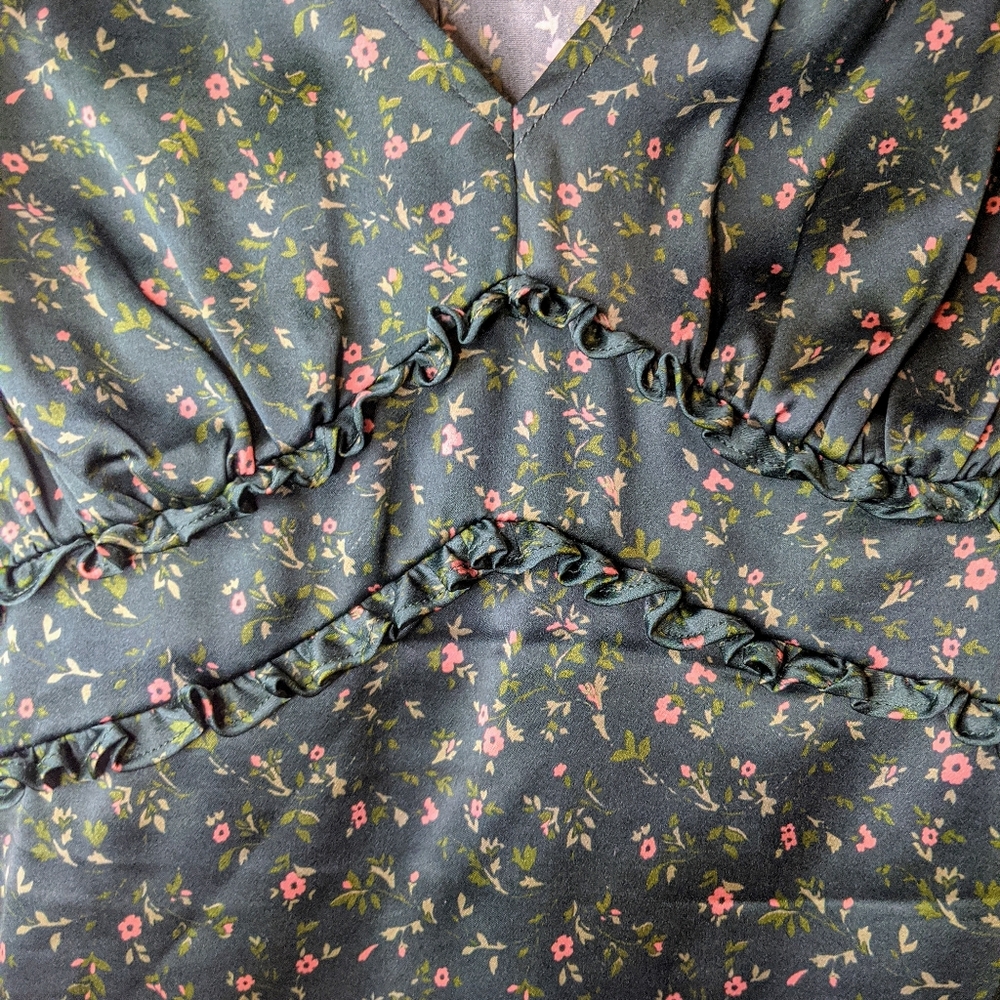 Reformation Emerald Floral V-Neck Blouse - Picture 3 of 13